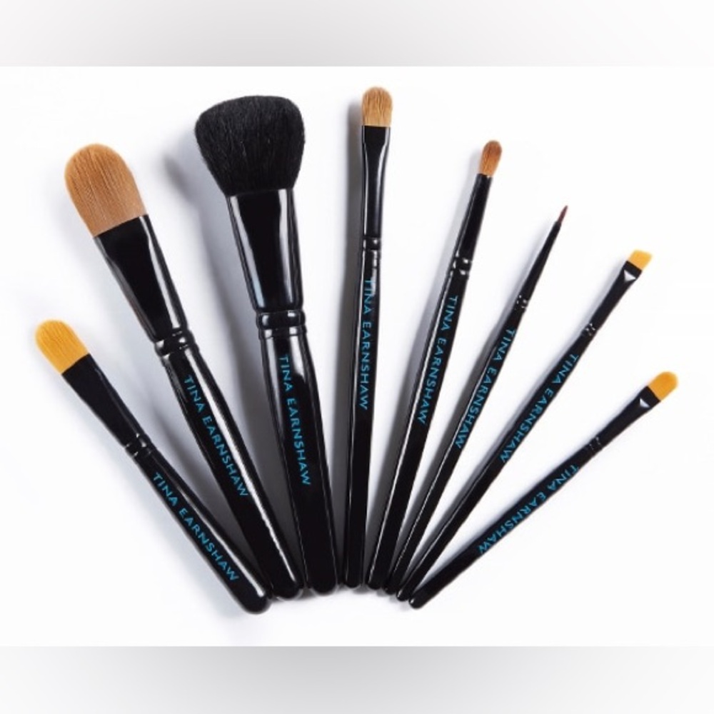 Makeup Artist Tina Earnshaw Brushes 7x pieces